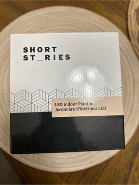 Short Stories LED Indoor Planter